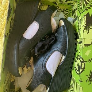 Black Mousse Fly London Heel Sandal Never Worn